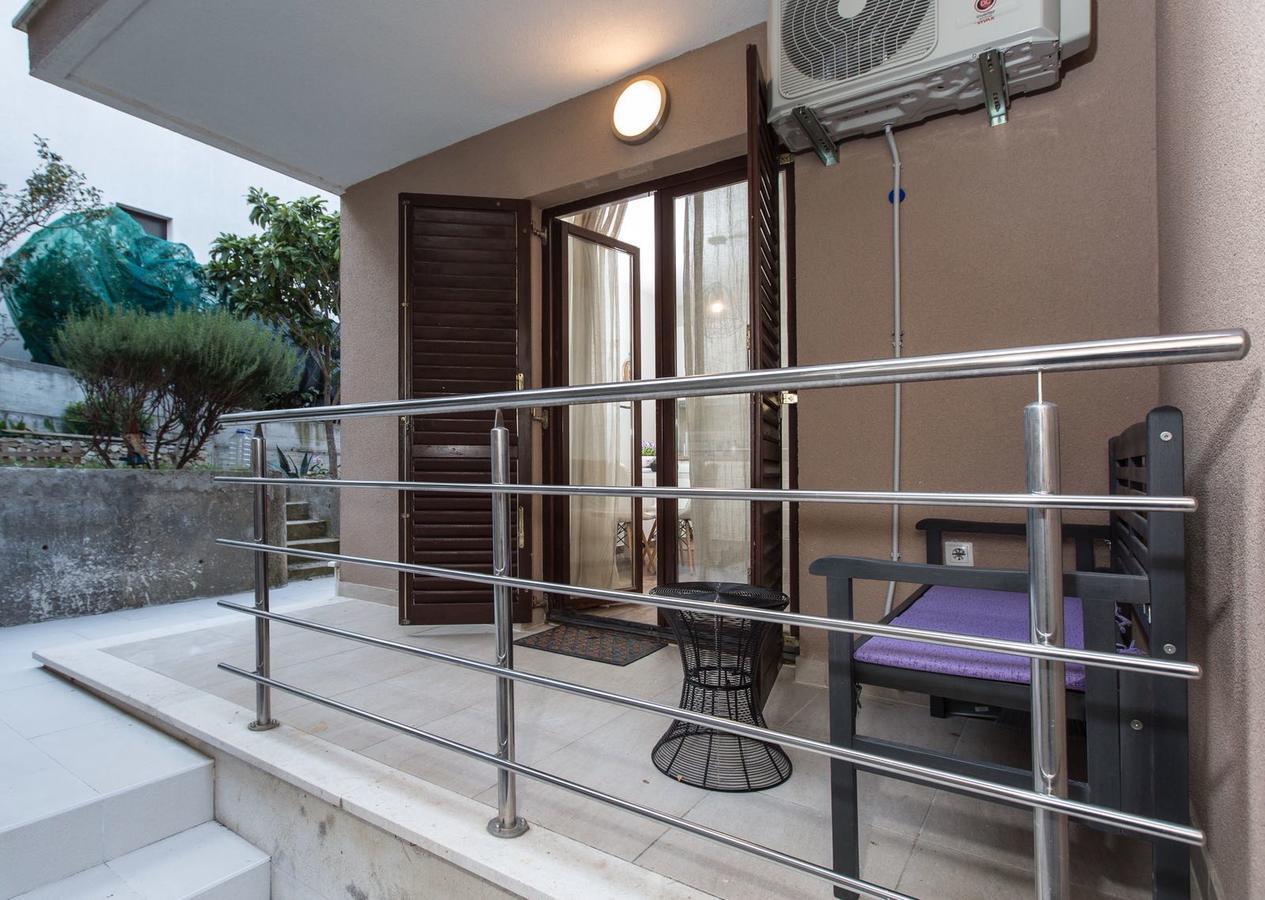 Apartment Stina Подстрана Экстерьер фото